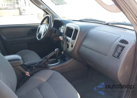 2006 Ford Escape Xlt/Xlt Sport z USA, uszkodzony, nr VIN 1FMYU93186KB98898